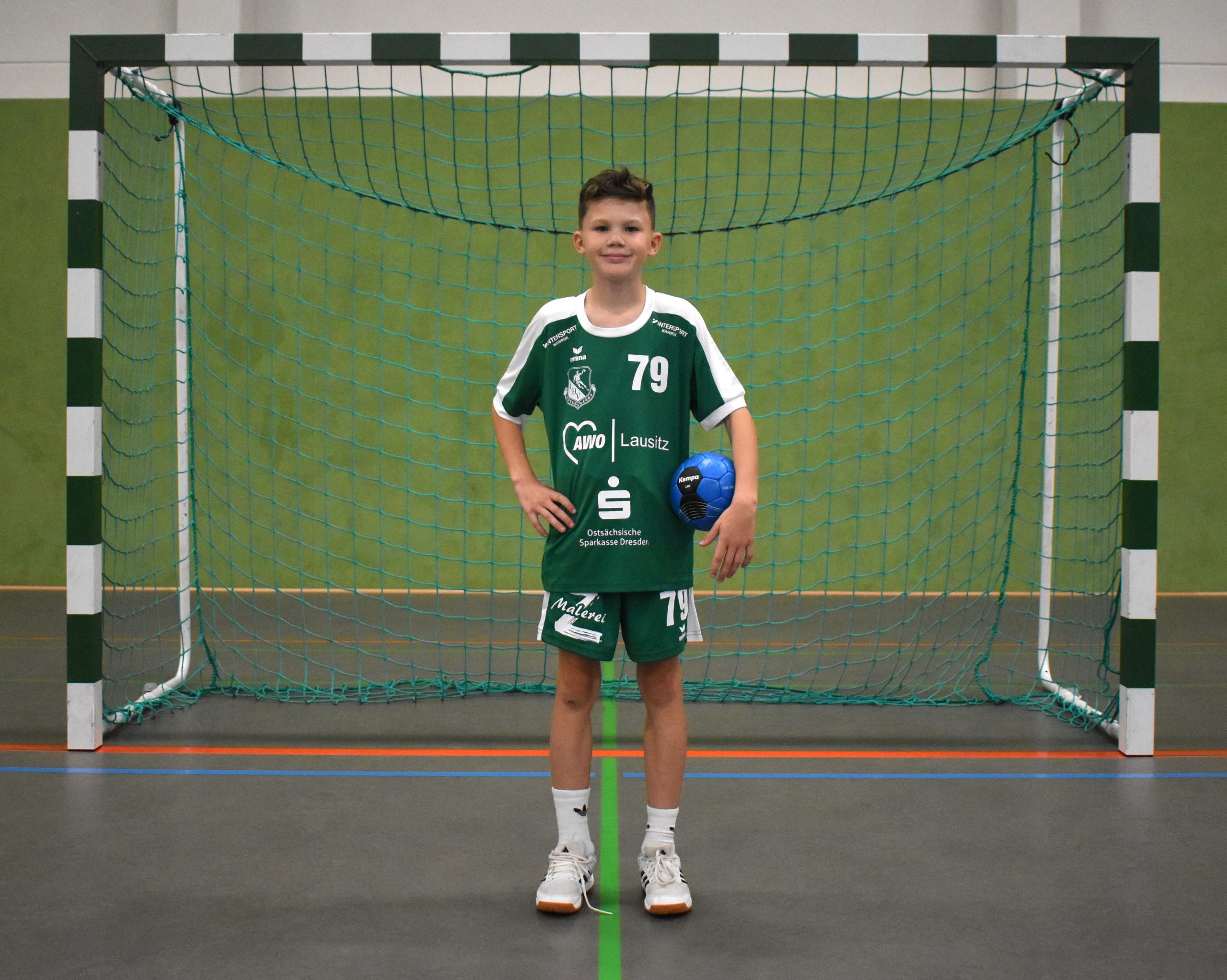 https://lhv-hoyerswerda.de/wp-content/uploads/2025/10/Levy-scaled.jpg
