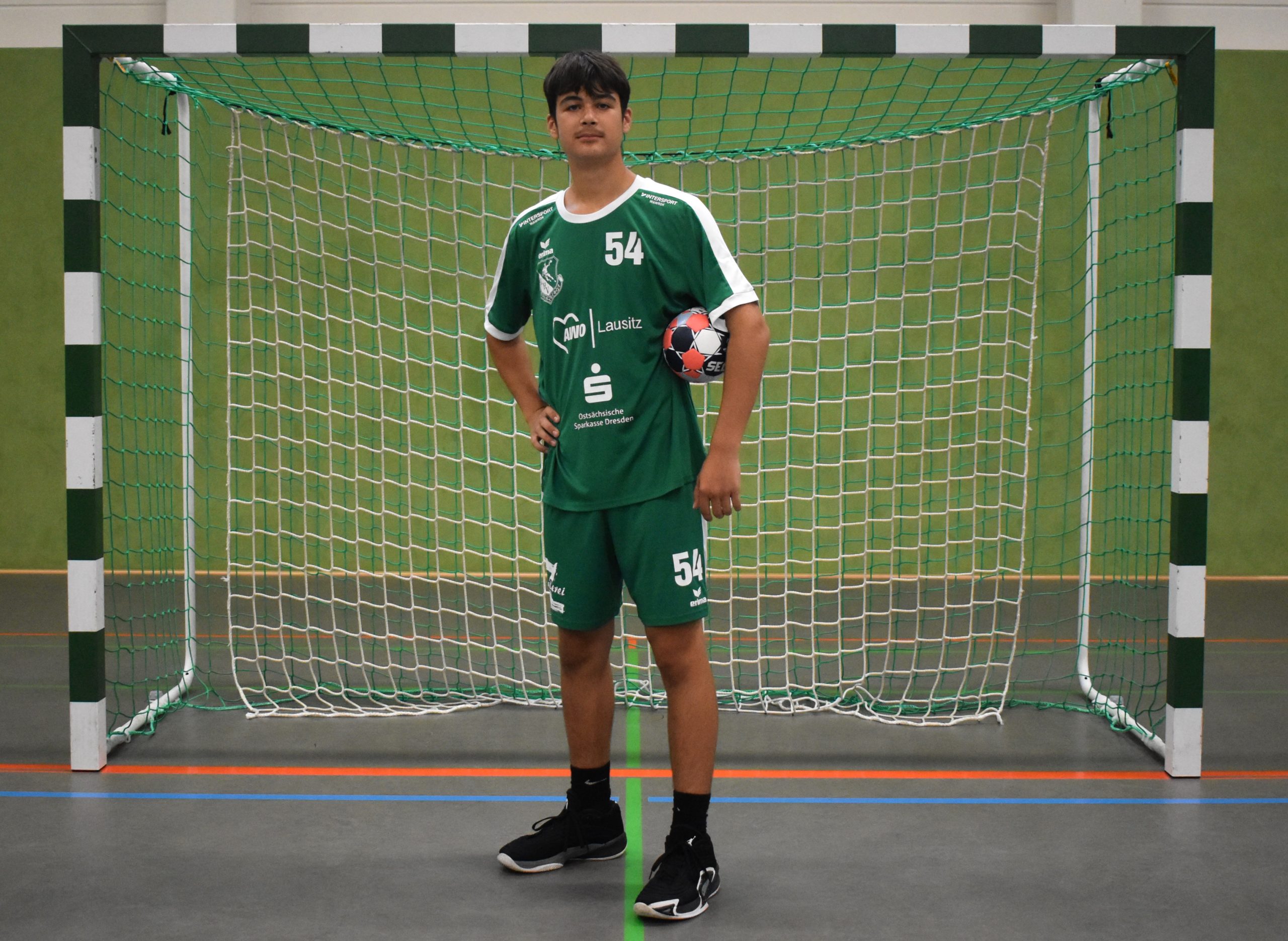 https://lhv-hoyerswerda.de/wp-content/uploads/2025/10/Luca-scaled.jpg