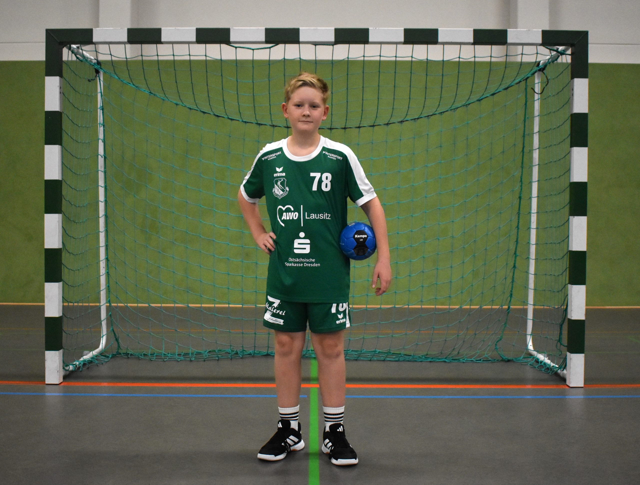 https://lhv-hoyerswerda.de/wp-content/uploads/2025/10/Valentin-scaled.jpg