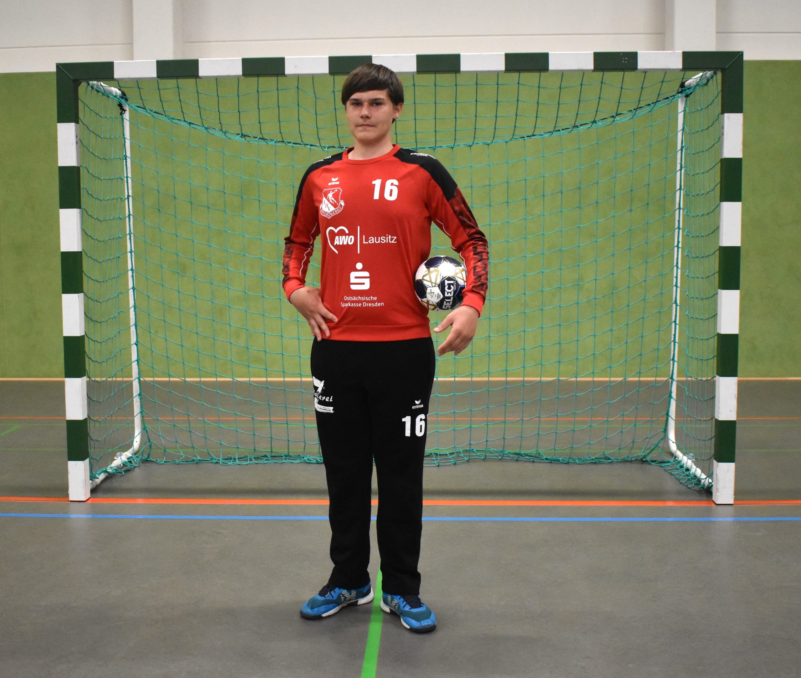 https://lhv-hoyerswerda.de/wp-content/uploads/2025/10/elias-scaled.jpg